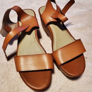 Basic Edition women's sandal size 9